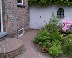 PINK SETTS FLOWER GARDENS